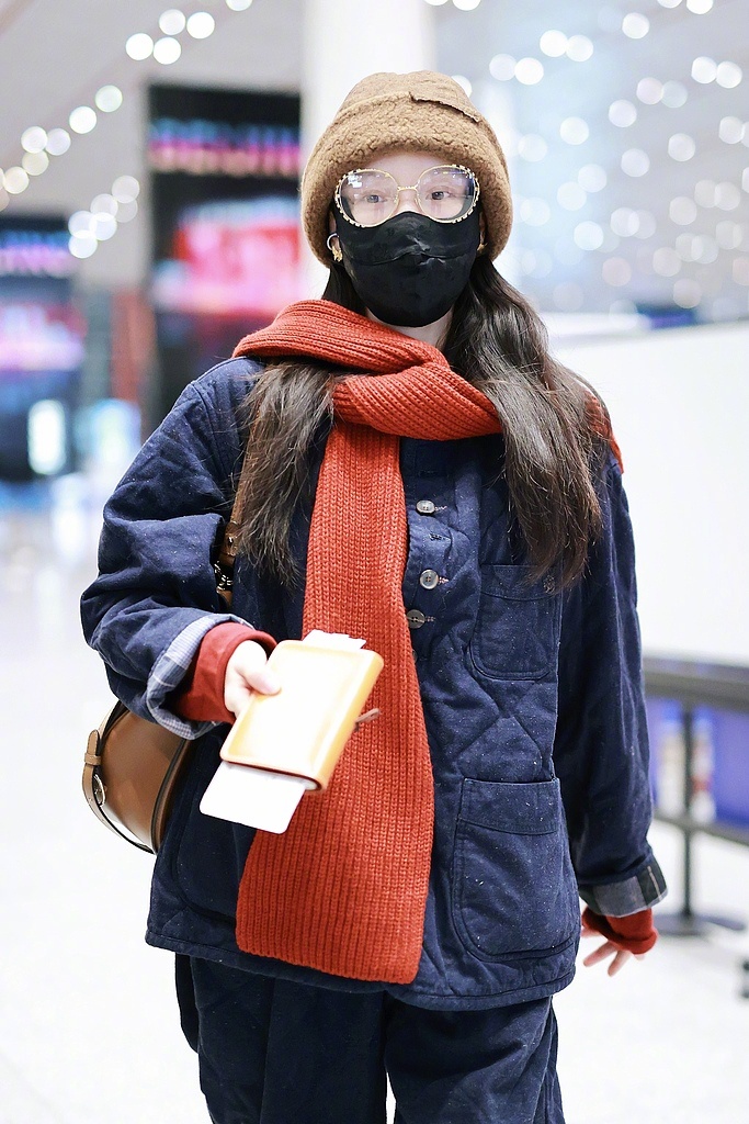 機(jī)場明星最新動(dòng)態(tài)與探索自然美景之旅，追尋內(nèi)心的平和節(jié)奏